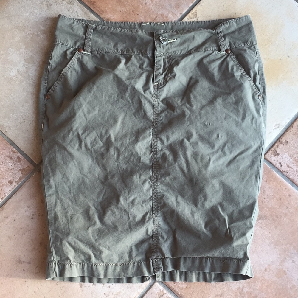 DKNY skirt midi
